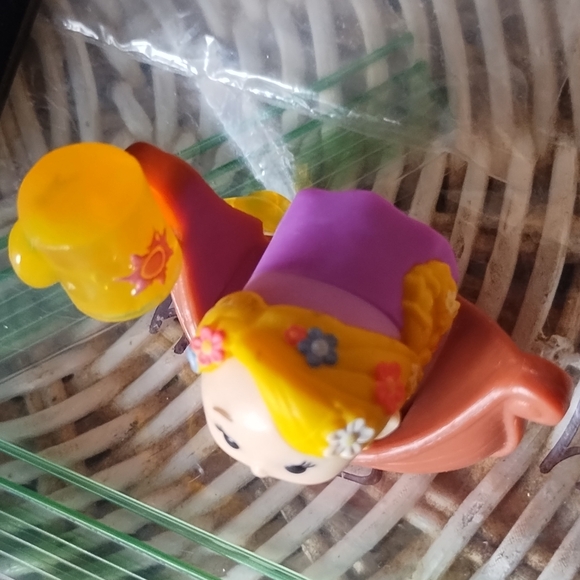 Disney Tsum Tsum Series 4 Rapunzel - Picture 2 of 5